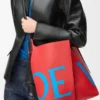 Borsa a secchiello Bilbao grande con logo oversize in pelle di vitello liscia