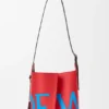 Borsa a secchiello Bilbao grande con logo oversize in pelle di vitello liscia