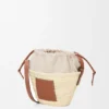 Borsa a secchiello con coulisse in foglia di palma e pelle di vitello