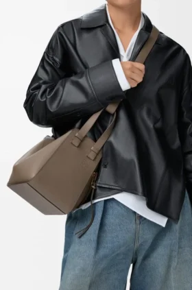 Borsa Hammock Compact in morbida pelle di vitello martellata