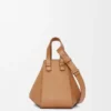 Borsa Hammock Compact in morbida pelle di vitello martellata
