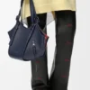 Borsa Layered Hammock Flip in classica pelle di vitello