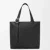 Borsa Loop Zipped Tote in morbida pelle di vitello martellata