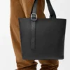 Borsa Loop Zipped Tote in morbida pelle di vitello martellata