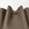 Borsa Madrid grande in morbida pelle di vitello martellata