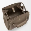 Borsa Madrid media in morbida pelle di vitello martellata