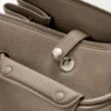 Borsa Madrid media in morbida pelle di vitello martellata