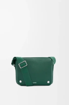 Borsa messenger Pebble media in morbida pelle di vitello martellata