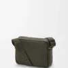Borsa messenger Pebble media in morbida pelle di vitello martellata