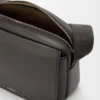 Borsa messenger Pebble media in pelle di vitello liscia