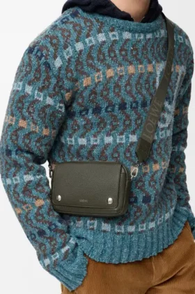 Borsa messenger “Pebble” piccola in morbida pelle di vitello martellata