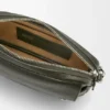 Borsa messenger “Pebble” piccola in morbida pelle di vitello martellata