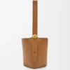 Borsa Pebble Bucket media in pelle di vitello liscia