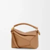 Borsa Puzzle Edge piccola in morbida pelle di vitello martellata