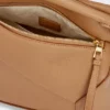Borsa Puzzle Edge piccola in morbida pelle di vitello martellata