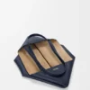 Borsa tote orizzontale media con pieghe Puzzle Fold in morbida pelle di vitello martellata