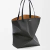 Borsa tote Puzzle Fold XL in pelle di vitello lucida
