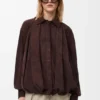 Camicia drappeggiata in pelle di capra scamosciata