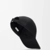 Cappellino con toppa in tela