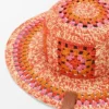 Cappello da pescatore in rafia