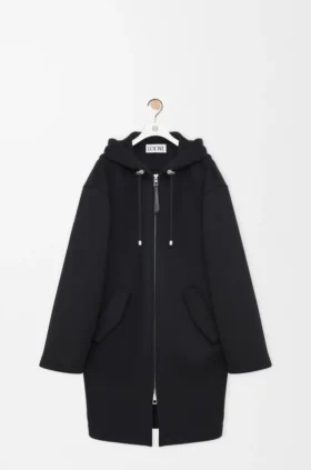 Cappotto con cappuccio in lana