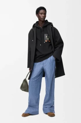 Cappotto con cappuccio in lana