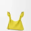 Mini borsa a sciarpa in pelle di vitello liscia