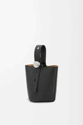 Mini borsa a secchiello Pebble in morbida pelle di vitello martellata