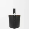 Mini borsa a secchiello Pebble in morbida pelle di vitello martellata