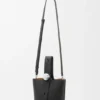Mini borsa a secchiello Pebble in morbida pelle di vitello martellata