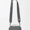 Mini borsa a tracolla per fotocamera in morbida pelle di vitello martellata