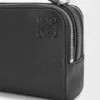 Mini borsa a tracolla per fotocamera in morbida pelle di vitello martellata