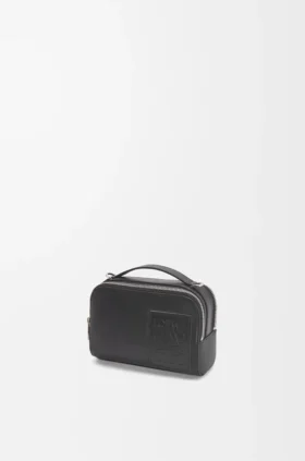 Mini borsa a tracolla per fotocamera in pelle di vitello satinata