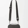 Mini borsa a tracolla per fotocamera in pelle di vitello satinata