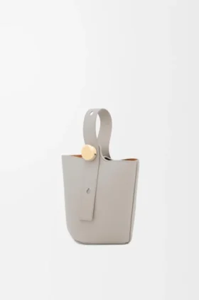 Mini Pebble Bucket in pelle di vitello liscia