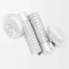 Orecchini a bottone con motivo Pebble in argento sterling e cristalli