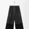 Pantaloni corti in pelle di agnello nappa e pelle di capra scamosciata
