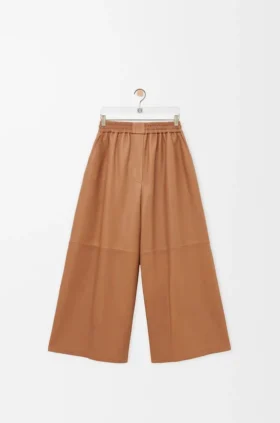 Pantaloni cropped in pelle di agnello nappa