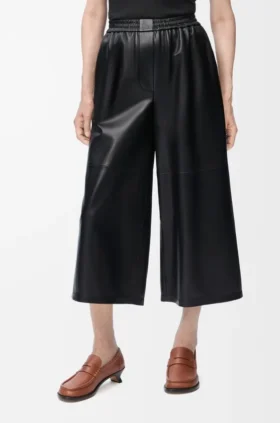 Pantaloni cropped in pelle di agnello nappa