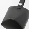 Pebble Bucket grande in morbida pelle di vitello martellata