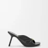 Pebble Soft Slide in pelle di agnello nappa con motivo a ciottoli