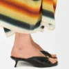 Pebble Soft Slide in pelle di agnello nappa con motivo a ciottoli