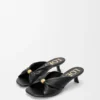 Pebble Soft Slide in pelle di agnello nappa con motivo a ciottoli