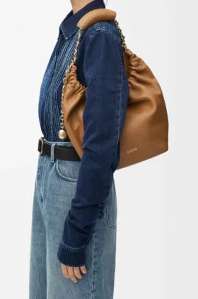 Piccola borsa “Squeeze” in morbida pelle di agnello nappa