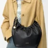 Piccola borsa “Squeeze” in morbida pelle di agnello nappa