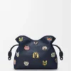 Pochette Flamenco media con gatti in denim ricamato