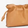Pochette Flamenco media in pelle di vitello nappa