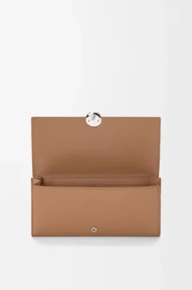 Portafoglio Continental in pelle di vitello con finitura Pebble